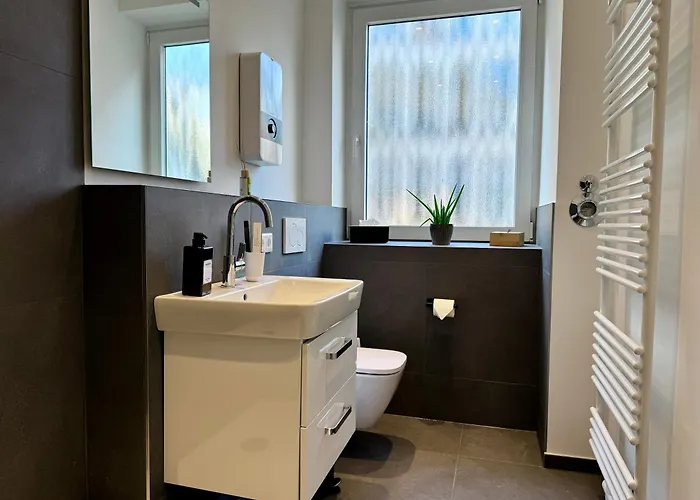 Modernes 6 Personen Zentral 65qm Wlan Gehobene Ausstattung Appartamento *