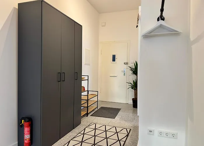 Modernes 6 Personen Zentral 65qm Wlan Gehobene Ausstattung Apartment *